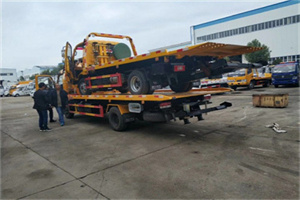 永新同城汽车补胎