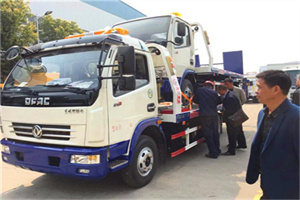 永新汽车道路救援拖车价格